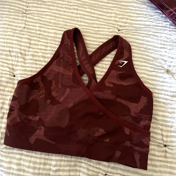 Gymshark Adapt Camo Seamless set in Cherry Brown - Picture 6 of 7